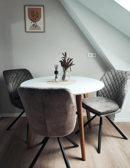 Stylische Altstadtwohnung - Netflix - Smart Tv - Schlafsofa Fuer 3 Personen Erfurt Exteriör bild